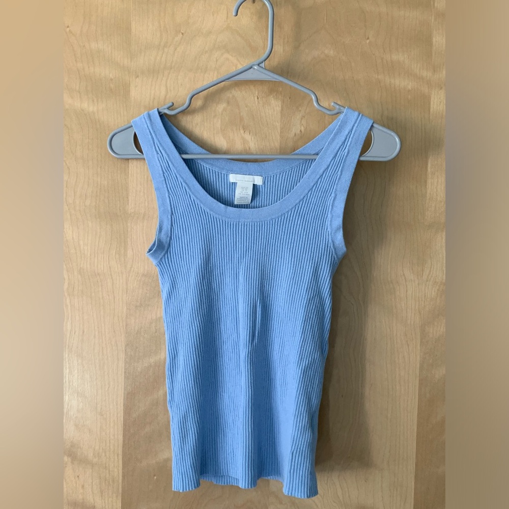 Selling tang top in good condition